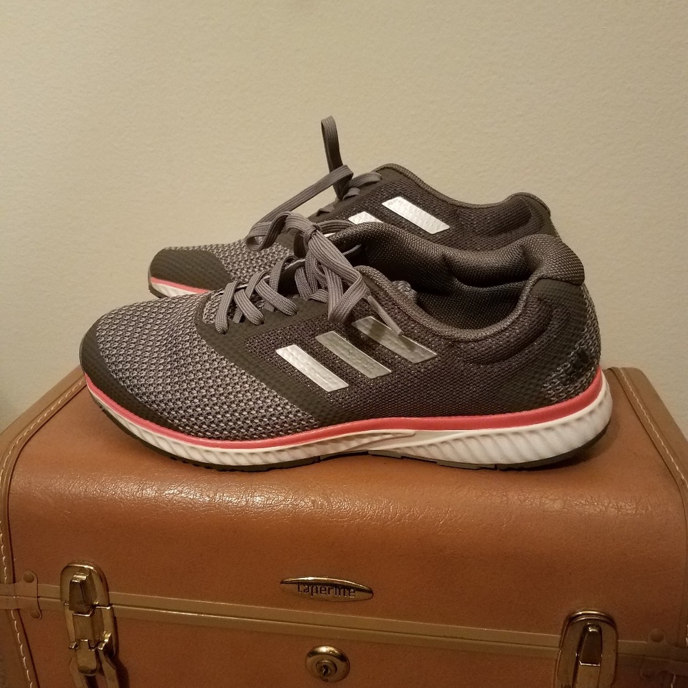 Adidas Sneakers